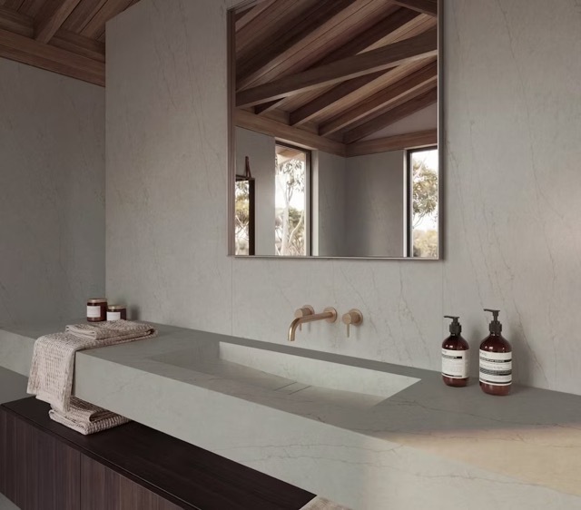 Regal Frost Polished / Silestone - QXeron
